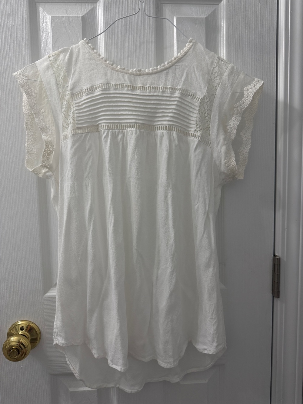 Daniel Rainn Ivory Lace Pintuck Peasant Blouse